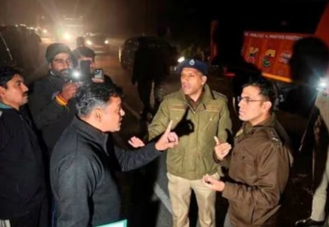 जब वर्दी ने कर दिया वर्दी को कैद…! यूथ कांग्रेस के नेताओं की गिरफ्तारी पर ड्रामा, 21 घंटे तक उलझी रही दिल्ली और शिमला पुलिस, जानिए सिलसिलेवार क्या-क्या हुआ?
