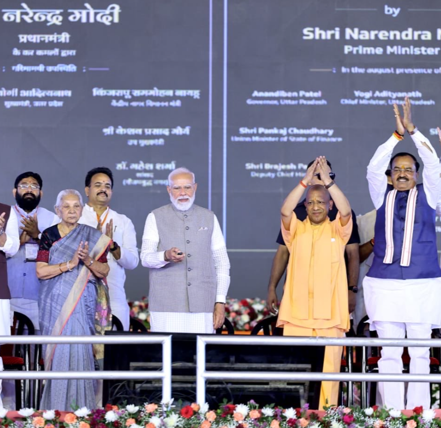 24 साल का इंतजार खत्म, PM मोदी ने किया नोएडा इंटरनेशनल एयरपोर्ट का उद्घाटन, जानिए कैसे बदलेगी यूपी की तस्वीर